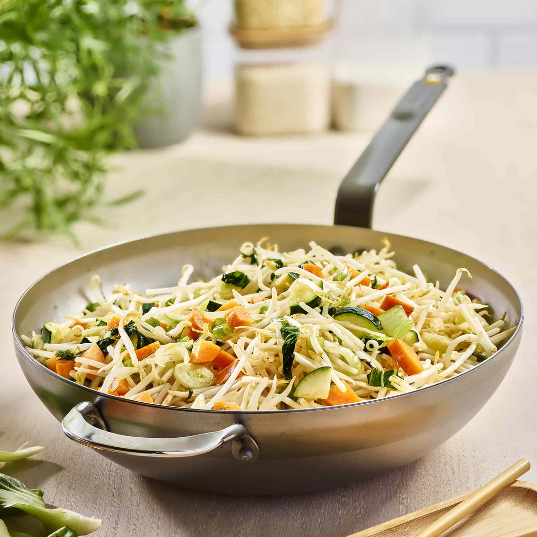 De Buyer Mineral B Flat Base Wok, 32cm