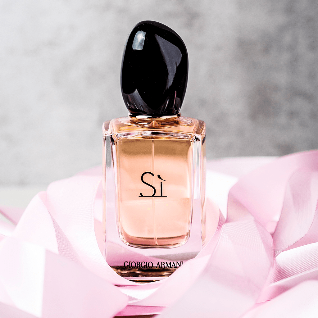 Armani Si Eau de Parfum Women's Perfume Spray (15ml, 30ml, 50ml, 100ml)