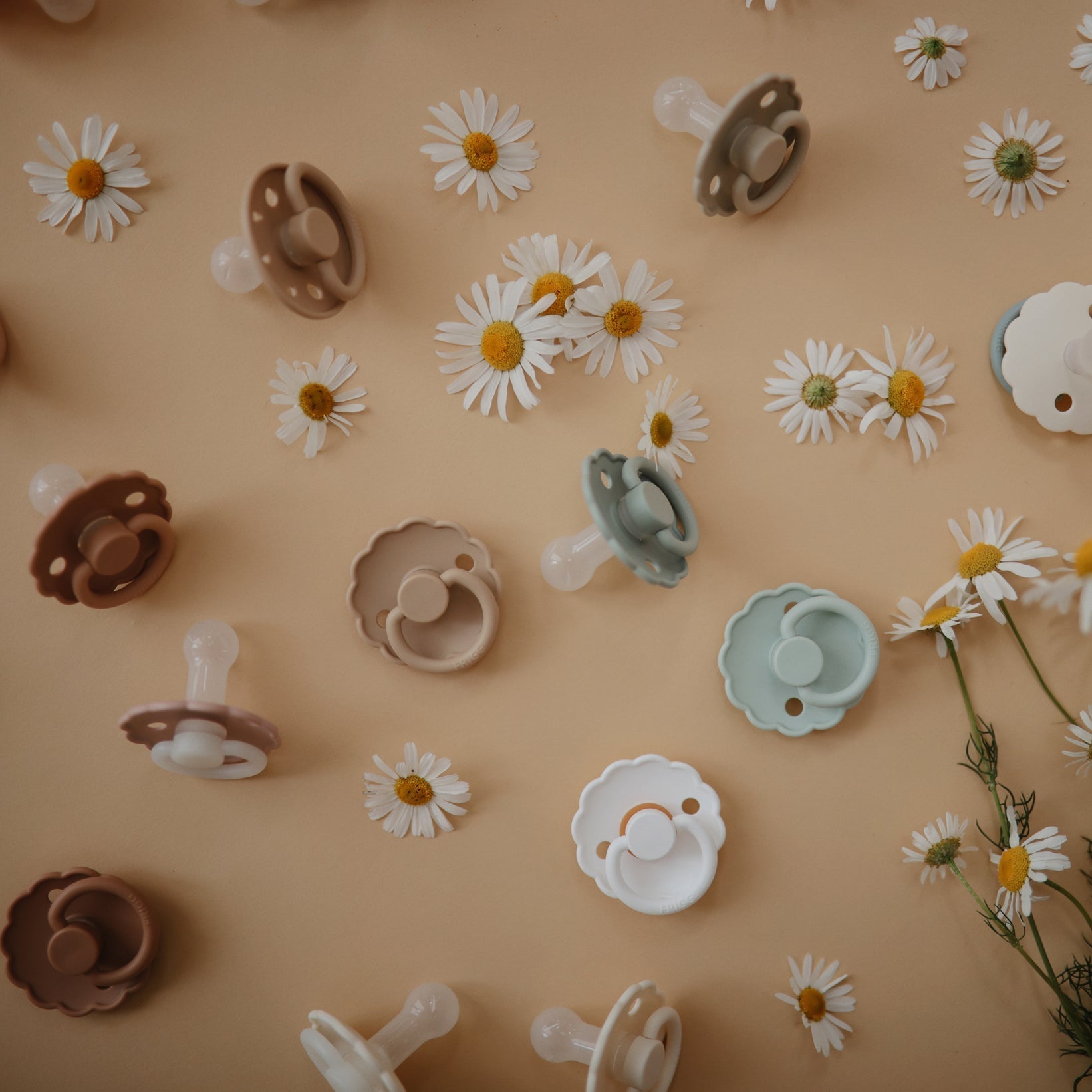 FRIGG Moon Silicone Pacifier