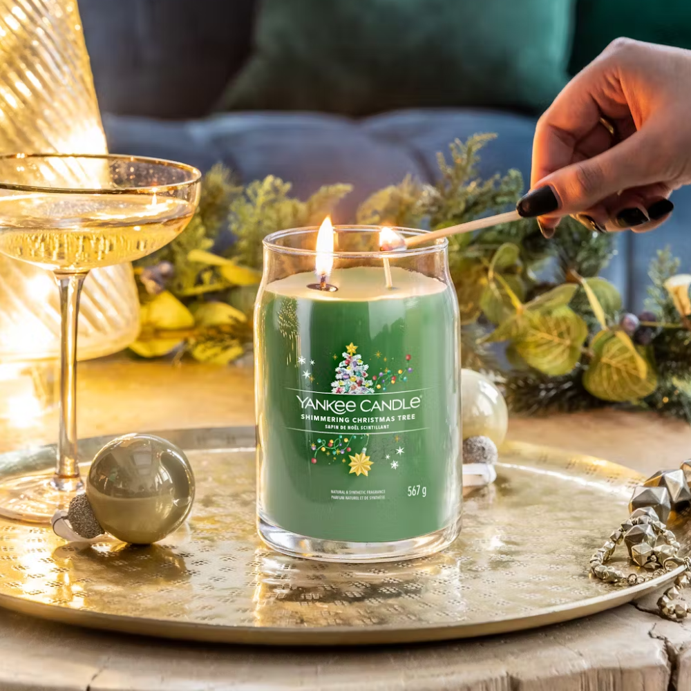 Yankee Candle Shimmering Christmas Tree Signature Large Jar Candle