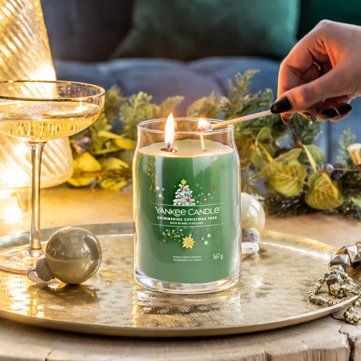 Yankee Candle Shimmering Christmas Tree Signature Large Jar Candle