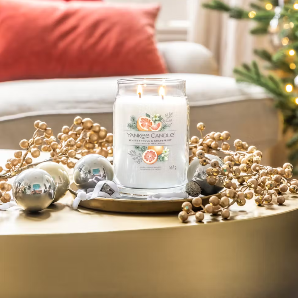 Yankee Candle White Spruce & Grapefruit Signature Large Jar Candle
